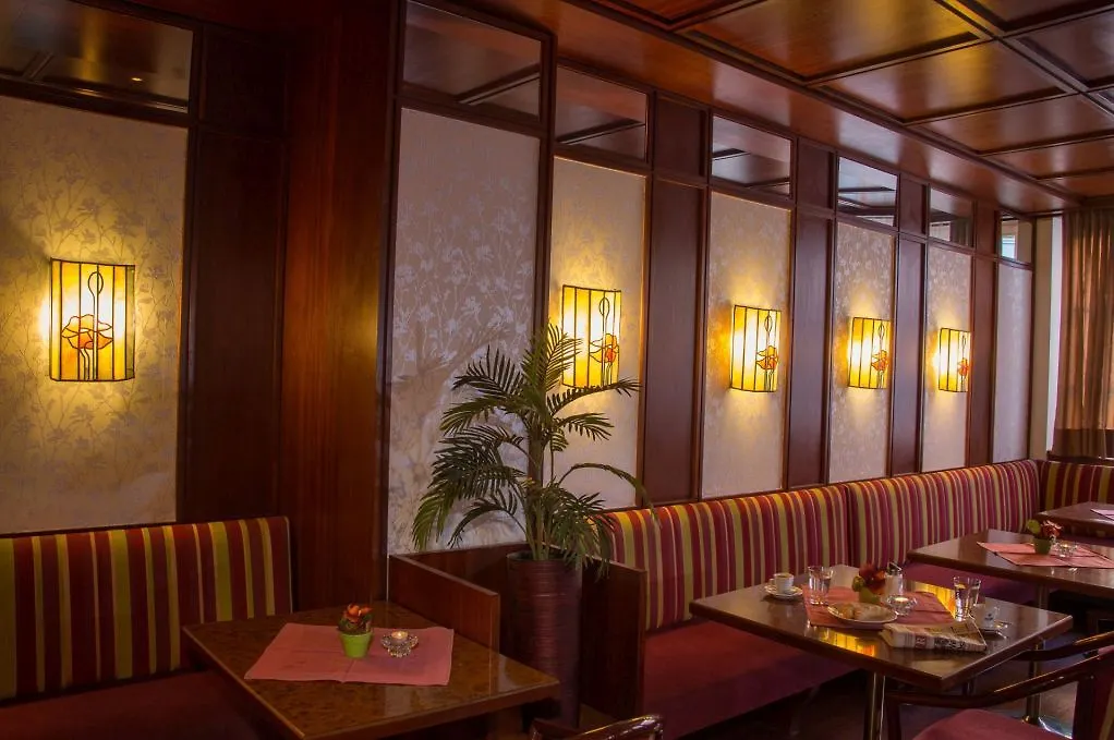 Hotel Alpinpark-1