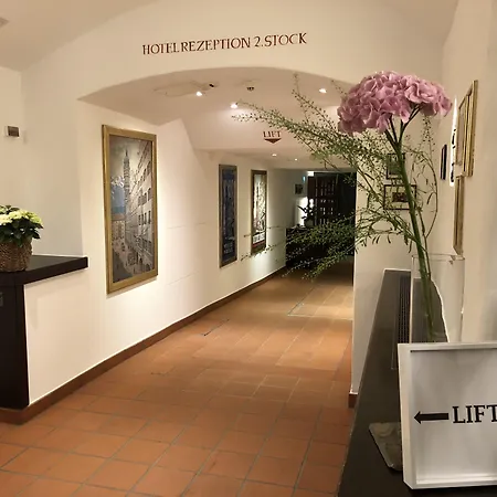 Altstadthotel Weisses Kreuz-3